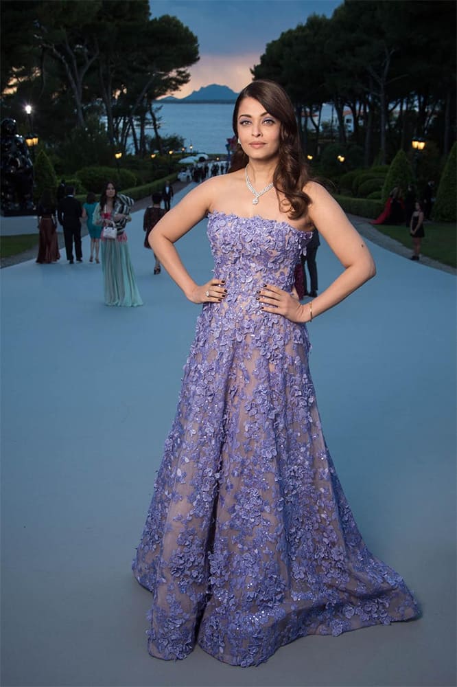 Aishwarya Rai Bachchan looked stunning in an @ElieSaabWorld creation @amfAR. Twitter@LOrealParisIn