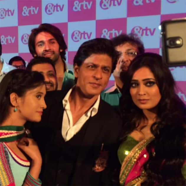 Wishing our @iamsrk a speedy recovery #begusarai #launch #beautiful #memories. Twitter@imShwetaTiwari