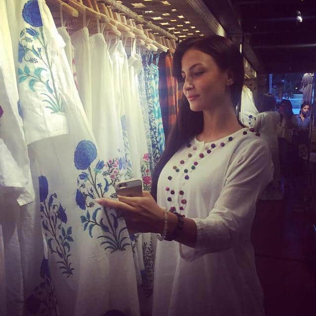 In Ahakzai store for the new fresh summer collection :) go and have a look!! Store is in Bandra. #lovewhite Twitter‏@ElliAvram