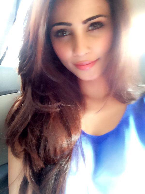 We emerge into the light not by denying our pain, but by walkin thru it #positivemind #workit #love - Twitter@ShahDaisy25