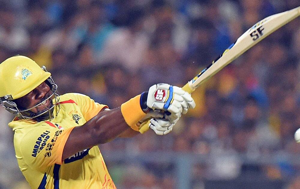 Chennai Super Kings batsman D Smith plays a shot during IPL Final against Mumbai Indian at Eden Garden in Kolkata.