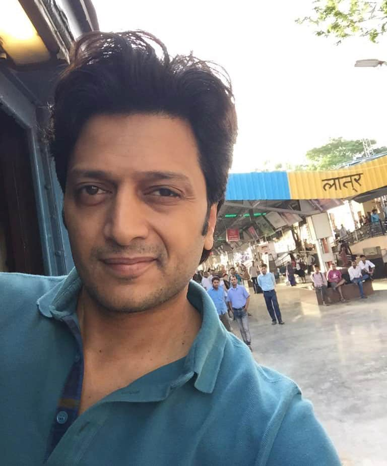 Riteish Deshmukh ‏:- Reached Latur: Riaan's 1st train journey 2 his roots, his village, his home 4 his grand fathers 70thBirthAnniversary  -twitter
