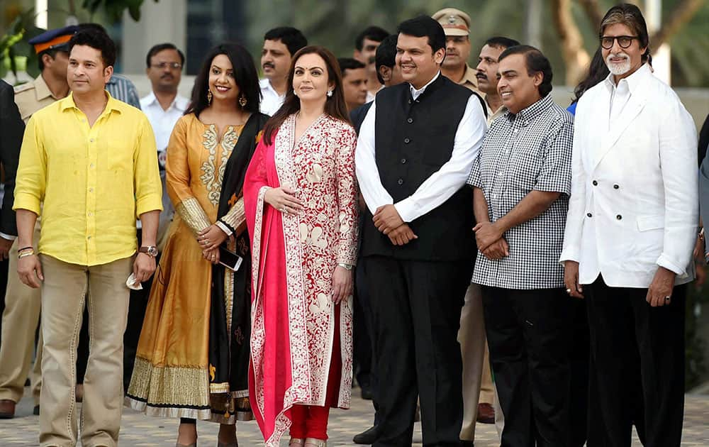 From left Cricketer Sachin Tendulkar, wife of Maharshtra CM Amruta Phadnavis, Neeta Ambani, Chief Minister of Maharashtra Devendra Phadnavis, industrialist Mukesh Ambani and bollywood actor Amitabh Bachchan during the inauguration of Jio garden in Mumbai.