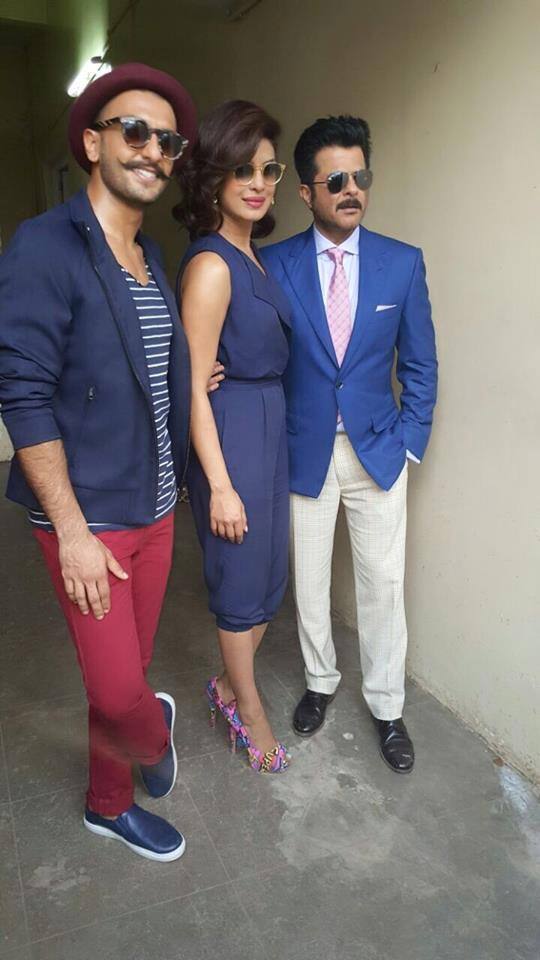 Three's Company - @RanveerOfficial, @priyankachopra & @AnilKapoor! Inme se aapka dil kiske liye dhadakta hai? Twitter@zeecinema