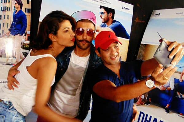 Clicking a selfie wid @priyankachopra n @RanveerOfficial 1st two parts of a fun interview coming soon #TalkingFilms. Twitter@DDDTheFilm