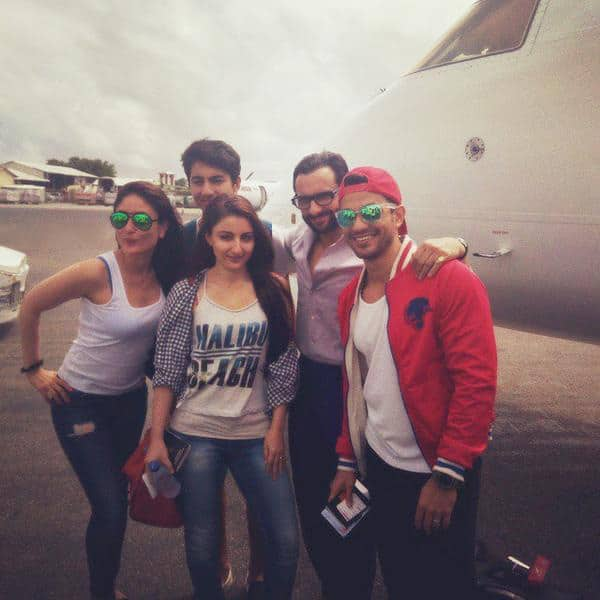 Maldives bound! Kareena and family spotted at the airport. Twitter@KareenaOnline