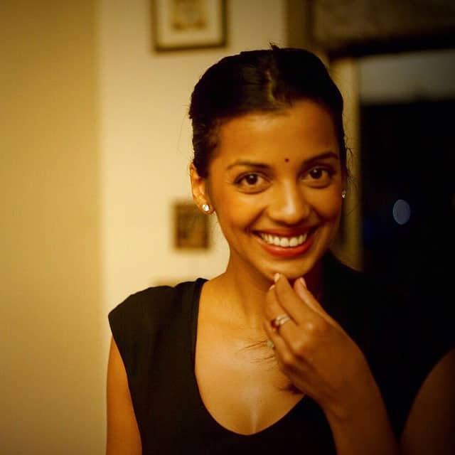 Mugdha Godse :- Good morning with a bigggg #smile...  #Natural #photography @patil_anuj thankyou... #vancouver…  -instagram