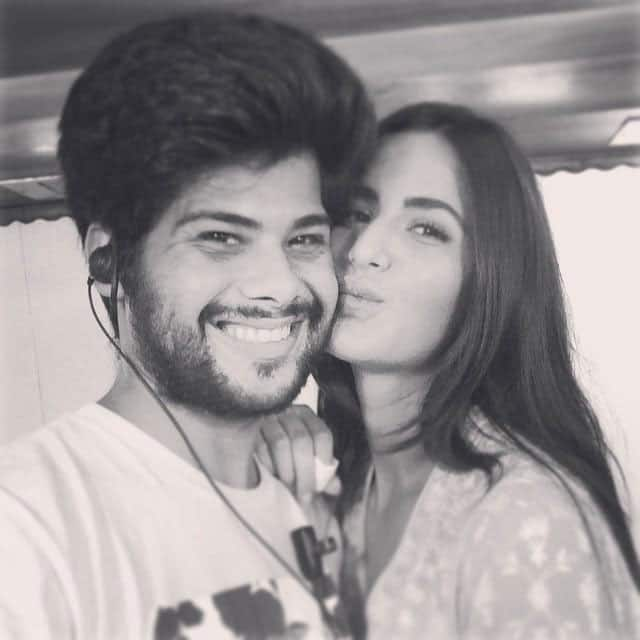 Katrina Kaif poses for a selfie! #Fitoor -twitter