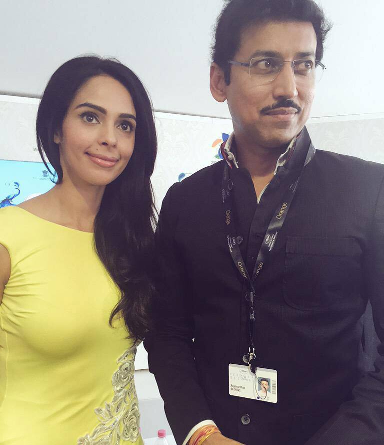 Mallika Sherawat :- With Honorable minister Shri Rajyavardhan Rathore @Ra_THORe @blumarine  -twitter