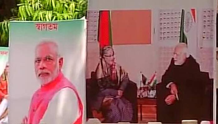 Euphoric reception awaits Modi, Mamata in Bangladesh