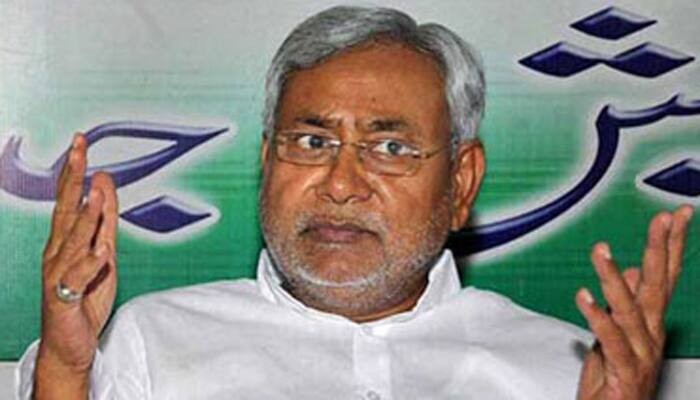 Nitish launches high-tech &#039;Badh Chala Bihar&#039; ahead of assembly polls