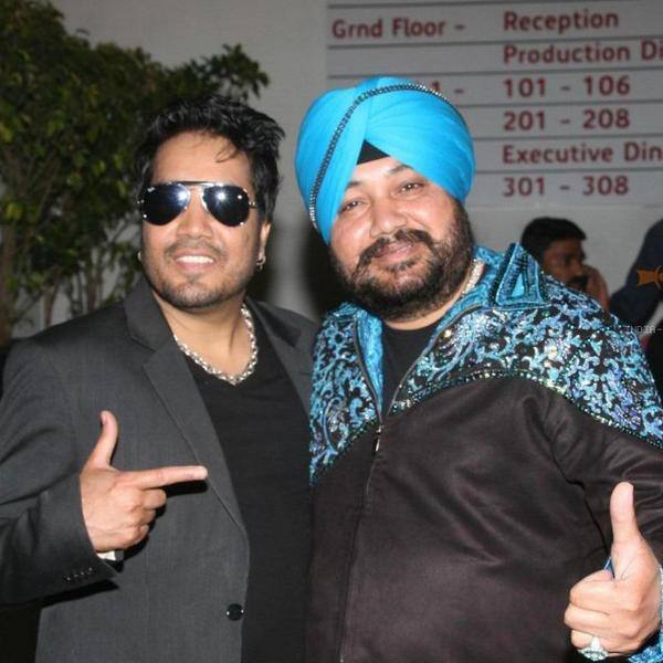 Janam din di lakh lakh vadhaiyaan!! @MikaSingh may god always bless you! #RabRakha Twitter@MikaSingh