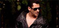 Will leave Twitter if fans don&#039;t stop trolling Shah Rukh, Aamir: Salman Khan