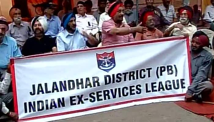 One Rank One Pension row: Ex-servicemen begin indefinite hunger strike at Jantar Mantar