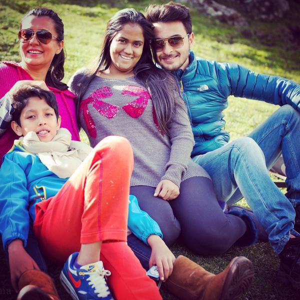 @minimathur @aaysharma - Twitter@khanarpita