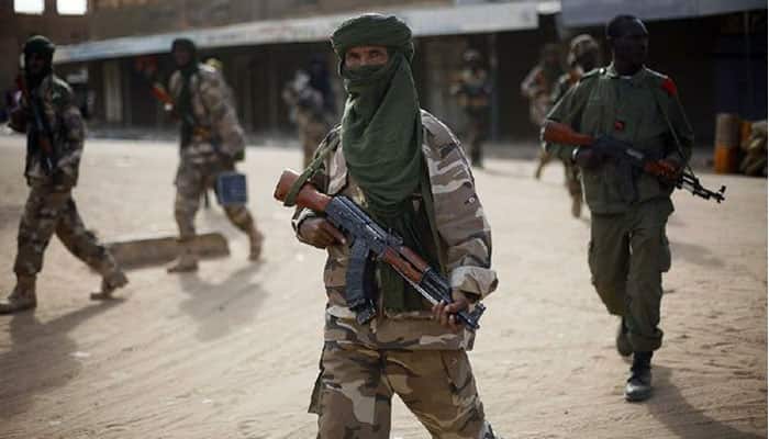 Militia leaves key Mali town, reviving hopes for peace deal