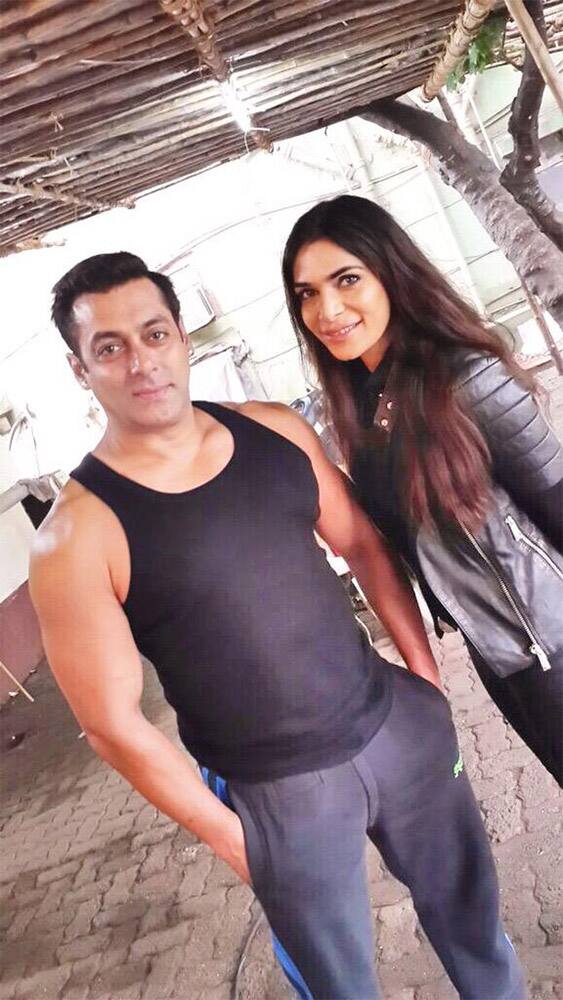 My favourite hero @BeingSalmanKhan and most humble person I ever met. May God bless you with health,wealth&happiness. Twitter@Neerumodel