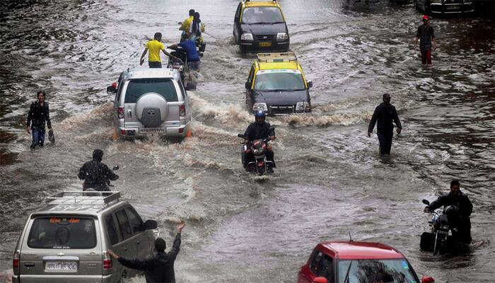 Heavy rainfall paralyses Mumbai: As it happened