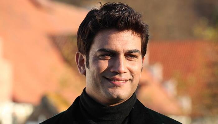 Sharad Kelkar to make Telugu debut with &#039;Gabbar Singh 2&#039;