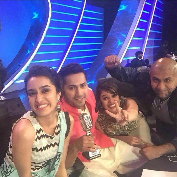 An exciting episode of #IndianIdolJunior coming up tonight! @ShraddhaKapoor @Varun_dvn @itsShalmali @VishalDadlani Twitter@VishalDadlani