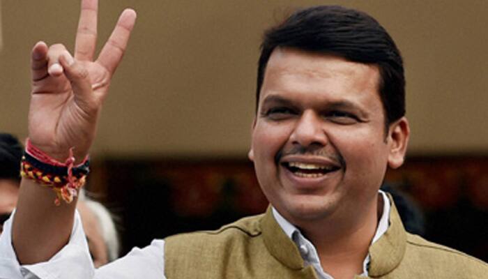 Fadnavis praises Modi for giving Yoga worldwide acceptance