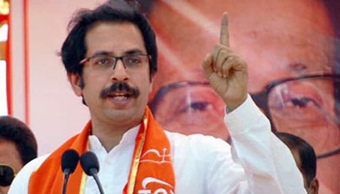 Who is at the end of Advani&#039;s Emergency cursor, asks Shiv Sena