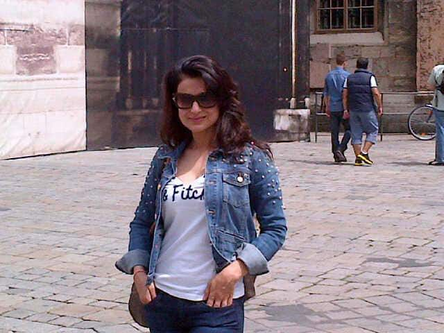 ameesha patel :- Day around the beautiful n culturally rich Vienna -twitter