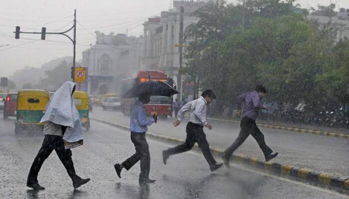Monsoon arrives in Delhi a day ahead of this year&#039;s forecast