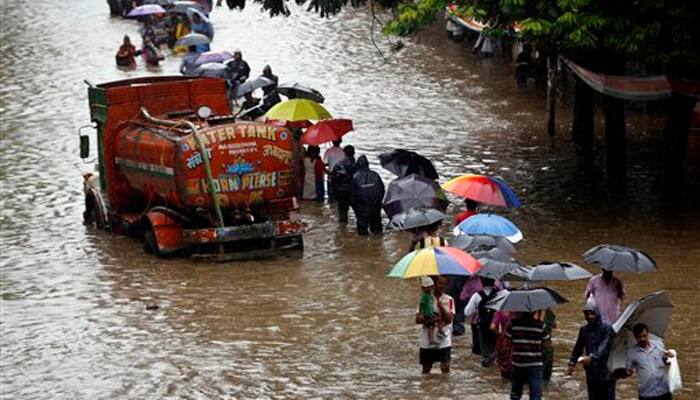 Over 70 dead in Gujarat due to heavy rains; flood threat retreating in J&amp;K