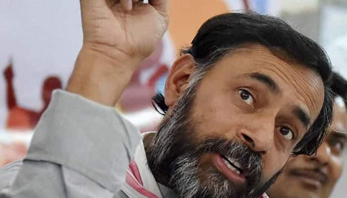 Arvind Kejriwal knew Jitender Singh Tomar possessed fake degree: Yogendra Yadav