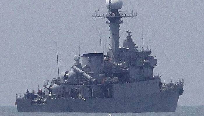 South Korea navy fires warning shots to chase off North boat 