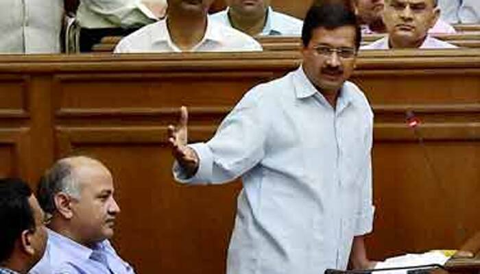 Arvind Kejriwal accuses Narendra Modi of running Delhi, stalling work