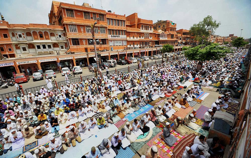 Devotees offering namaz outside Jama Masjid in Jaipur.