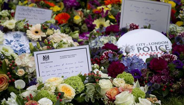 Britain pays tribute to 7/7 victims 10 years after London bombings