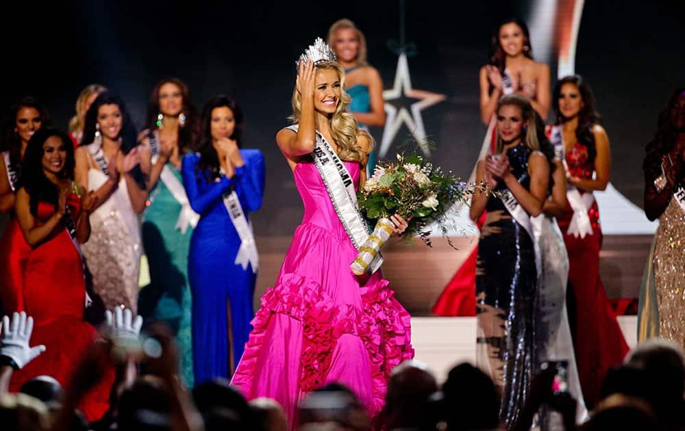 Miss Oklahoma Olivia Jordan celebrates after being named Miss USA during the 2015 Miss USA pageant in Baton Rouge, La.