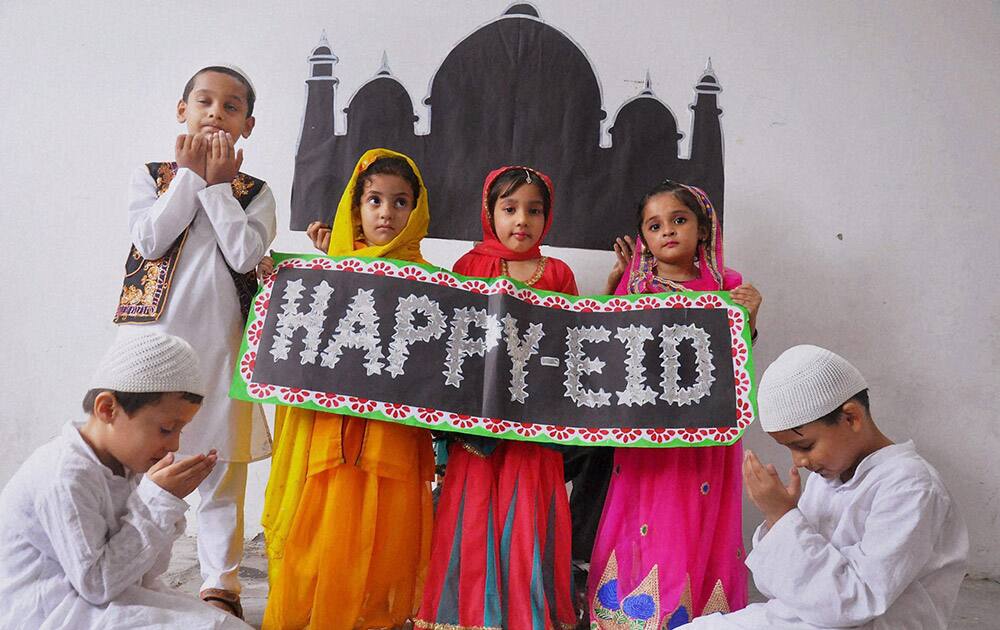 School children wishing Eid in Moradabad.