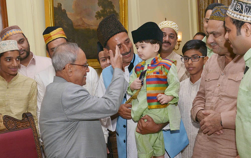 President Pranab Mukherjee receiving Eid-ul-Fitr greeting at Rashtrapati Bhavan in New Delhi.