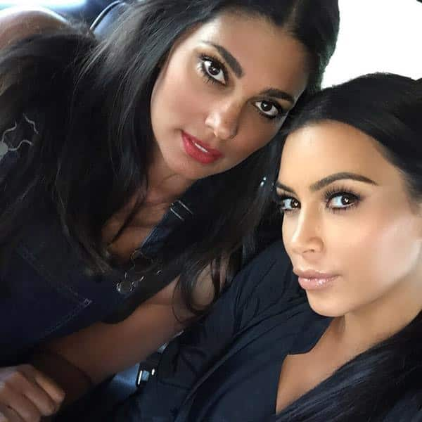 Quick trip with @rachel_roy ❤Back in time to put the babies to bed!!! - Twitter@KimKardashian