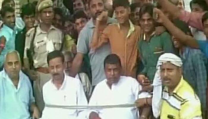 Bizarre! Villagers in UP held hostage BSP MLA, local councillor over power cut issue 