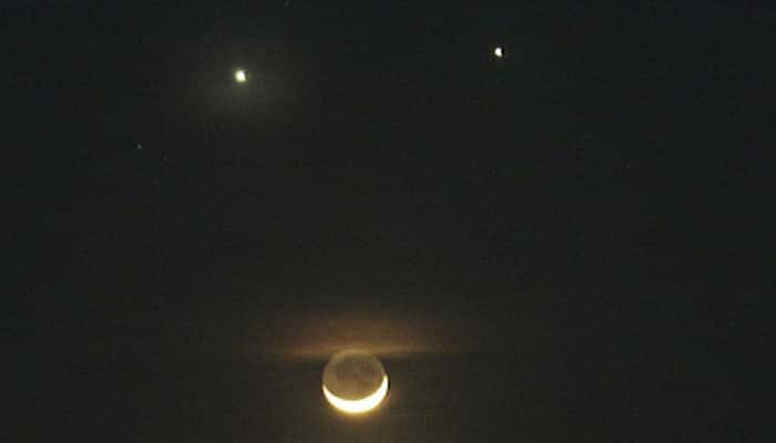Celestial extravaganza: Watch the trio meet of Moon, Jupiter and Venus!