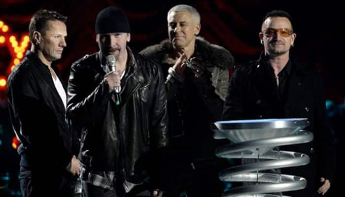 U2 revive old hit &#039;October For First Night&#039; in New York