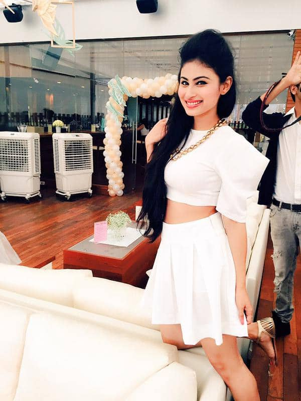 Quintessential White Love #ladolcevita! x. Twitter@Roymouni