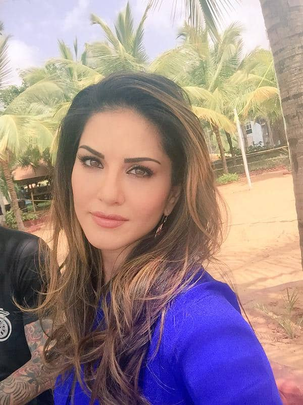 Heya!! What's doing?? - Twitter@SunnyLeone