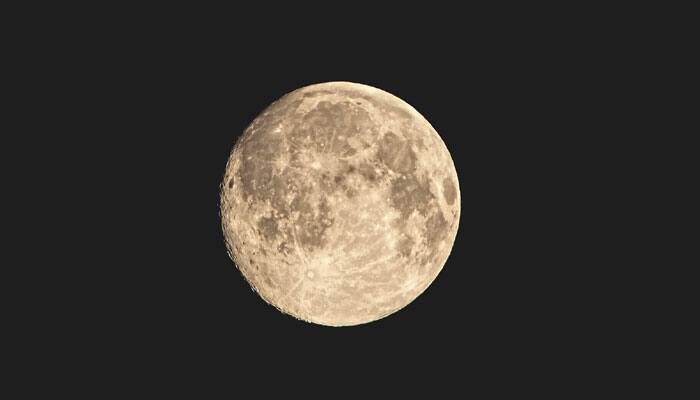 Could humans live on Moon within 20 years?