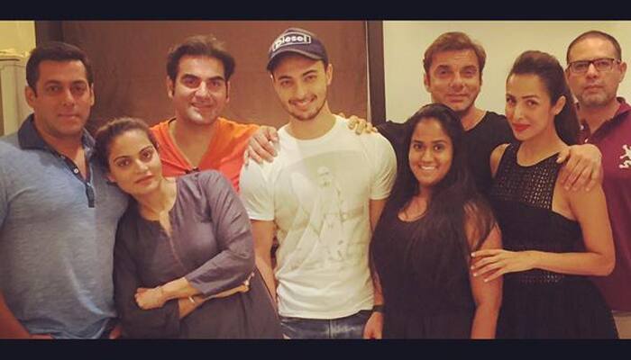 Check out: Arpita Khan Sharma&#039;s Fam-Jam pictures!