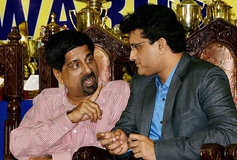 Former cricketer Krishnamachari Srikkanth with CAB Joint Secretary Sourav Ganguly during Annual Award Ceremony of Cricket Association of Bengal in Kolkata.