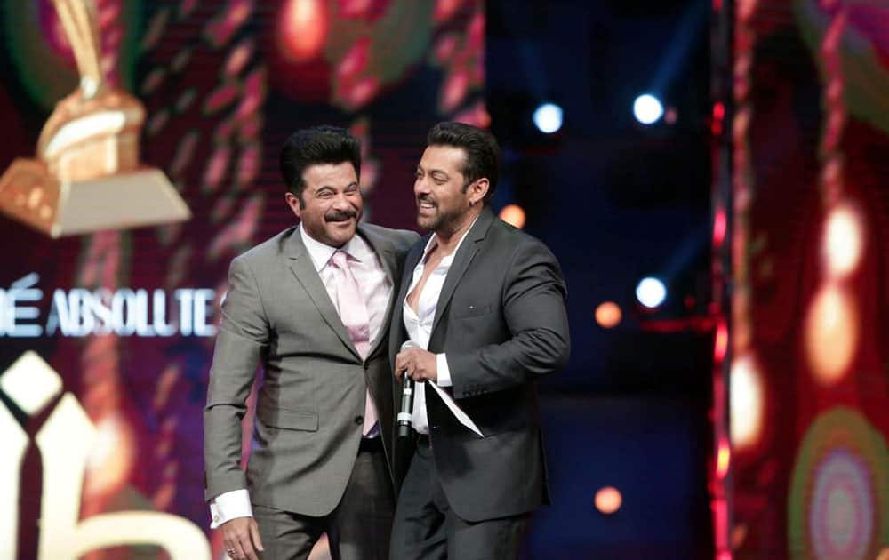 Zee TV ‏:- @BeingSalmanKhan building the suspense for Best Debut Director by calling @AnilKapoor onto stage! #AIBA2015   -twitter