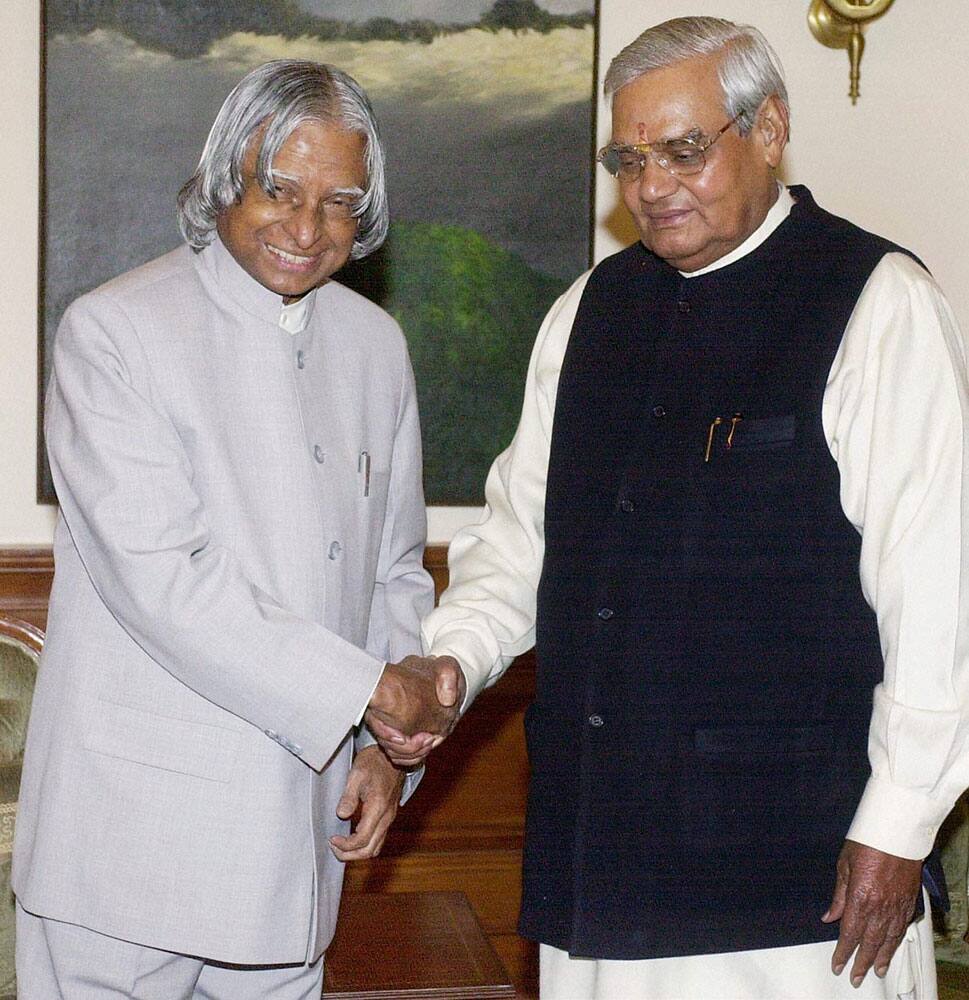 File photo of former president APJ Abdul Kalam with former Prime Minister Atal Bihari Vajpayee in 2003. 