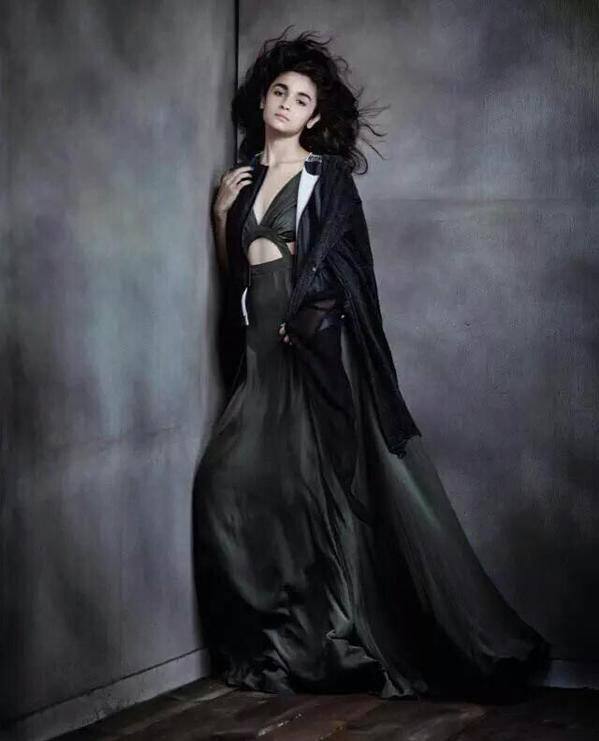 Alia Bhatt ‏:- killer woman  #perfection  -twitter