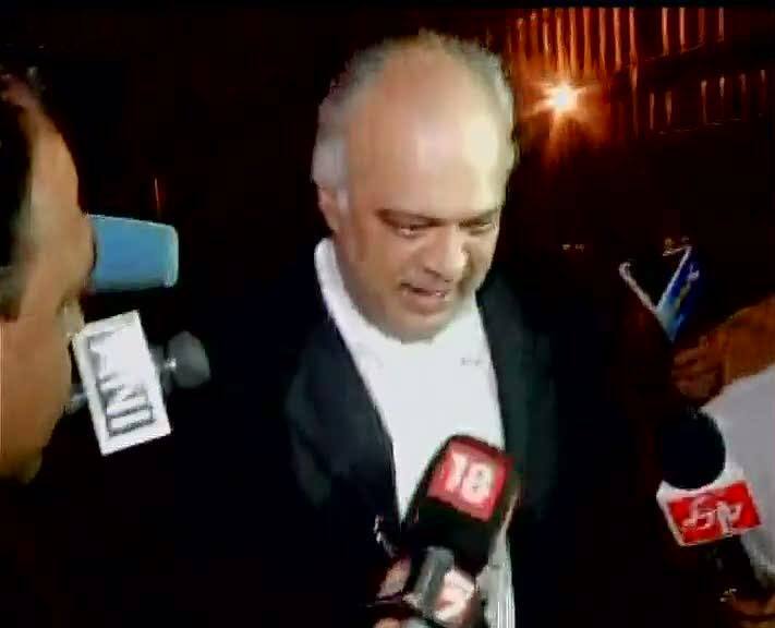 Mera client marne wala hai, mujhpe raham kijiye: Yug Mohit Chaudhary (lawyer) #YakubMemon -twitter@ANI_news